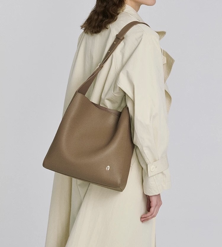 Festin Bloom Grand Bag – Túi da bò hạt nổi hobo (Phiên bản kích thước lớn)